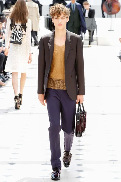 Look 6